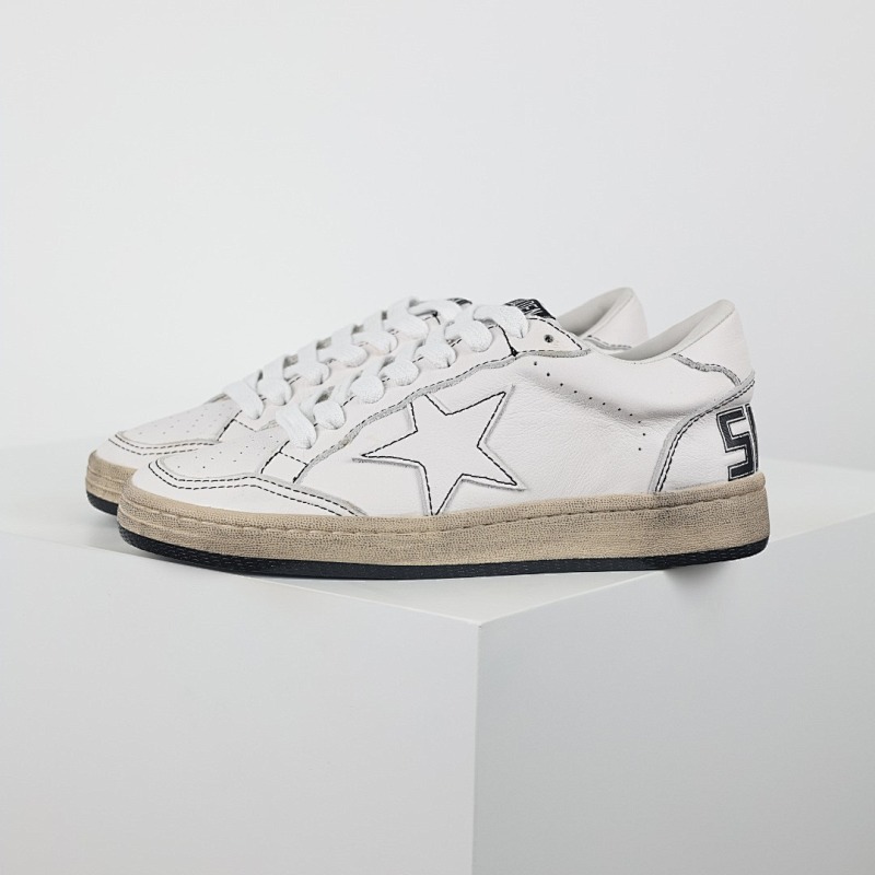 GOLDEN GOOSE