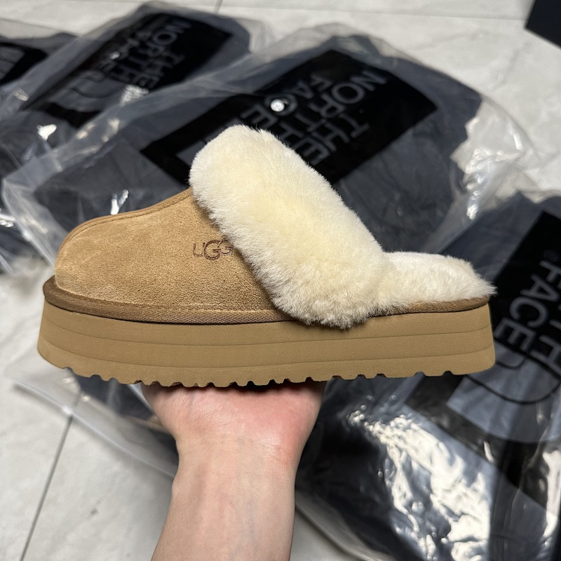UGG