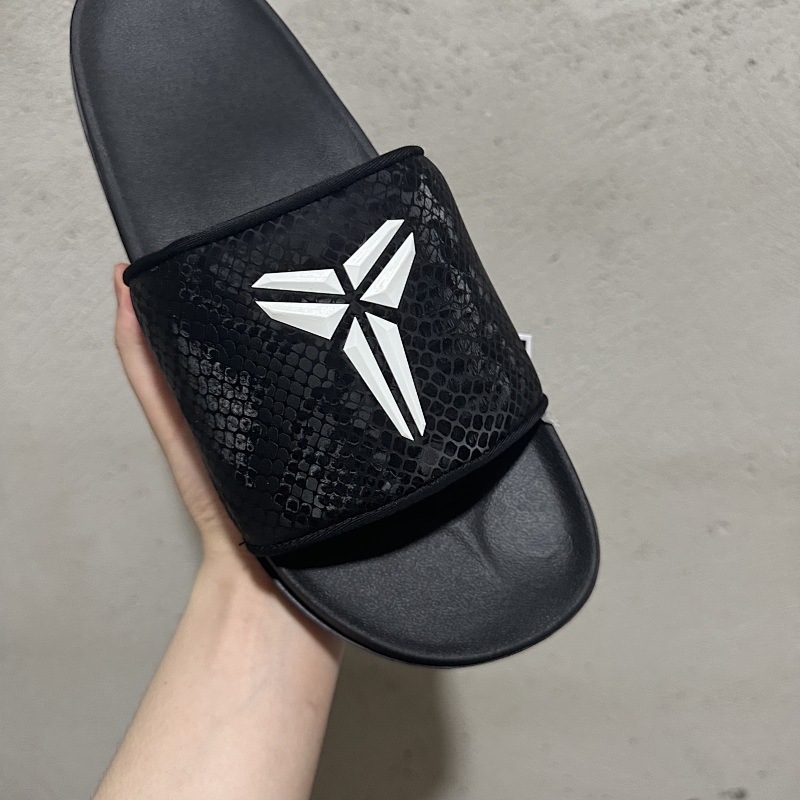 KOBE拖鞋
