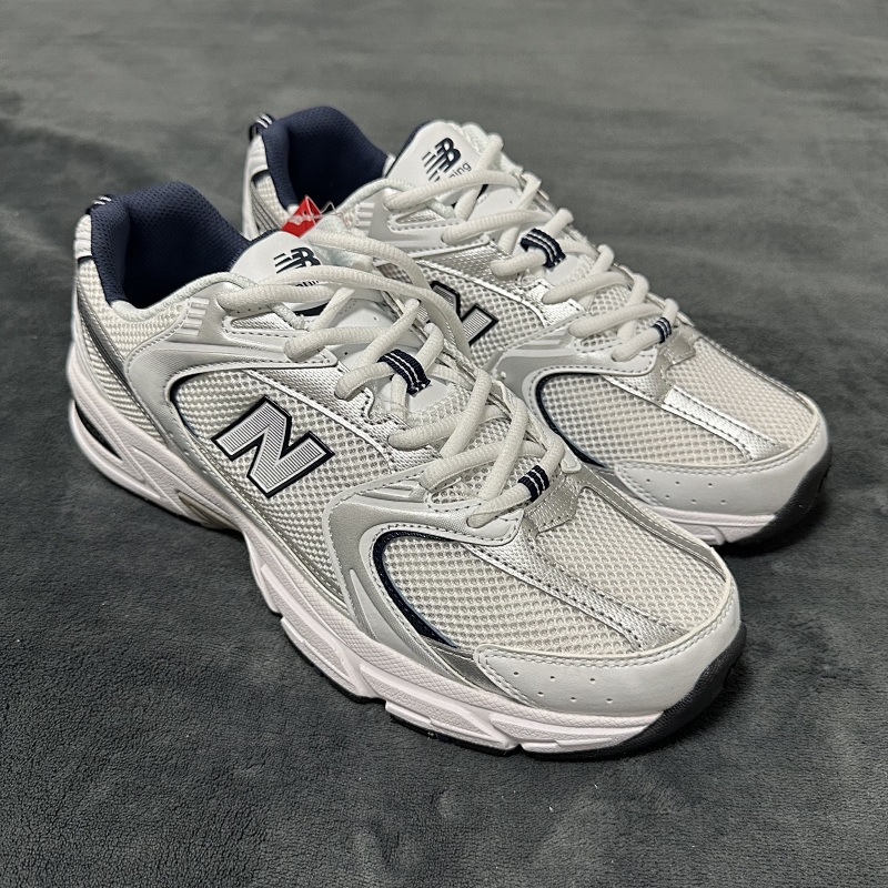 NEW BALANCE 530