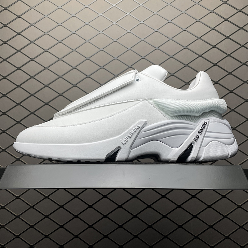 RAF SIMONS Cylon-21 "水泡"