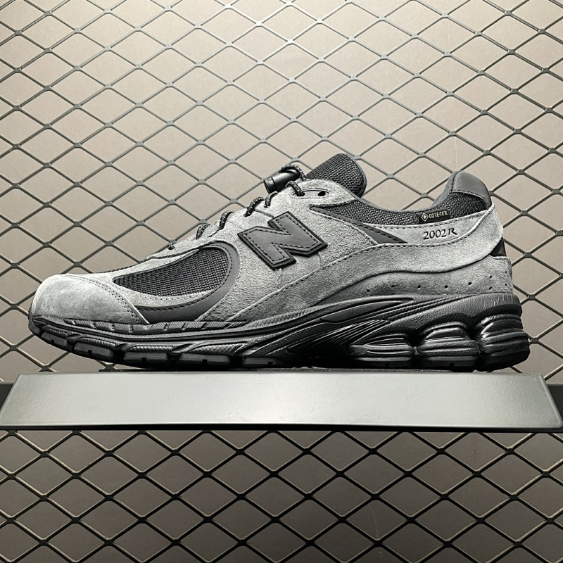 M BATCH NEW BALANCE 2002 jjjjound