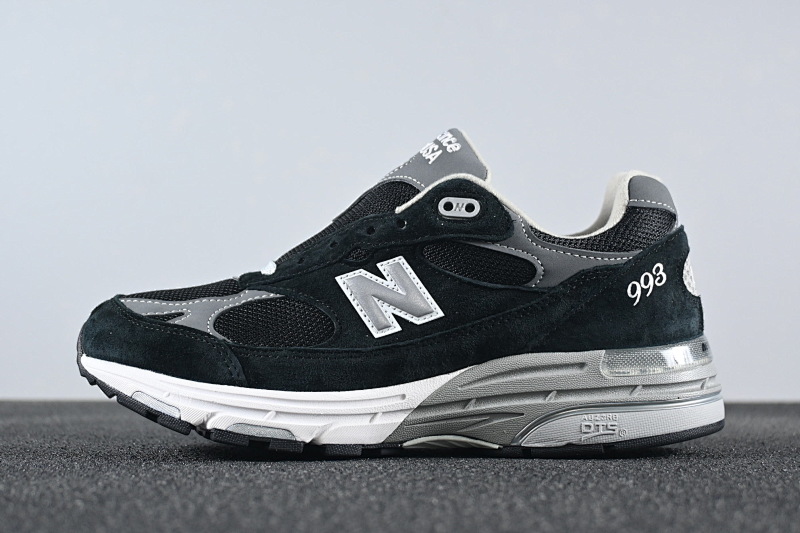 NEW BALANCE 993