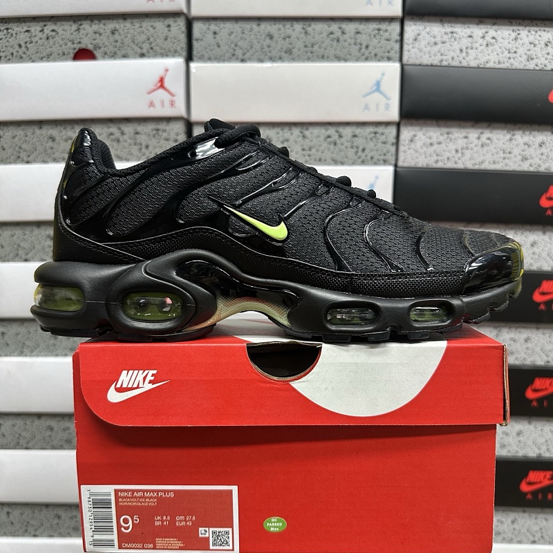 【MAX Batch】Air Max PLUS TN 黑色绿勾 DM0032-036 39-47.5