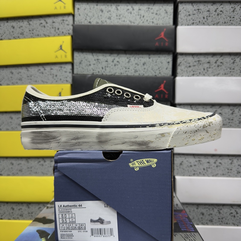 【MZ Batch】Old Skool 36 36-44 VN000DB8MCG 白黑做旧