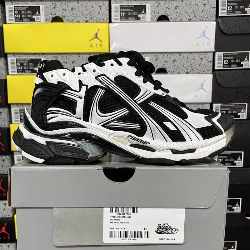 【XA Batch】BLCG Runner7.5 【35-46】7.5黑白 9010