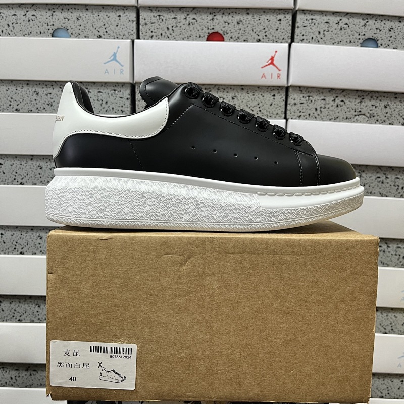 【WX Batch】 Alexander Mcqueen 36-45 黑面白尾
