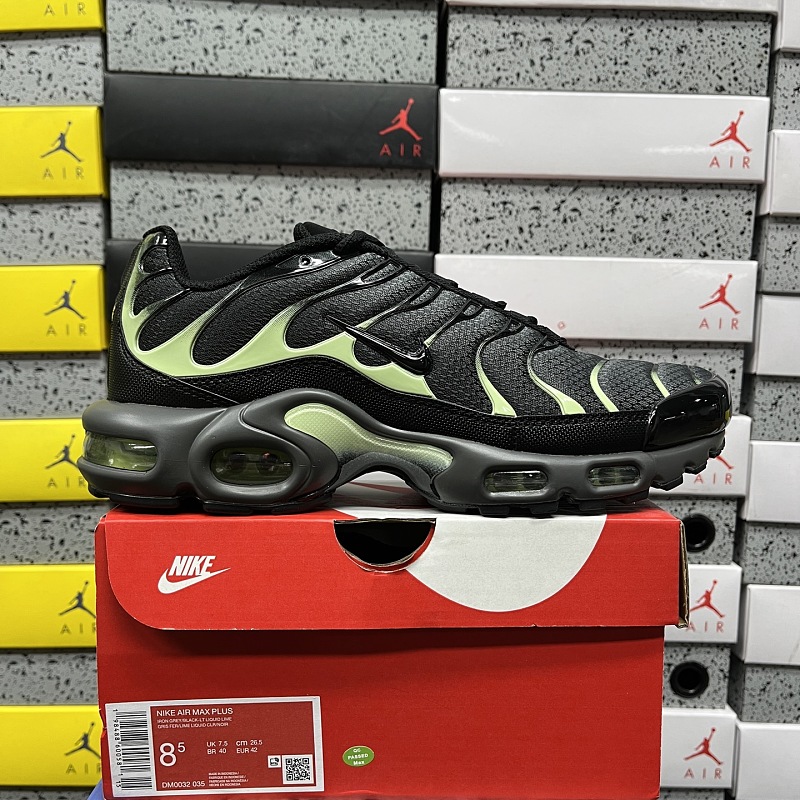 【MAX Batch】Air Max PLUS TN 36-47.5 黑绿 DM0032-035