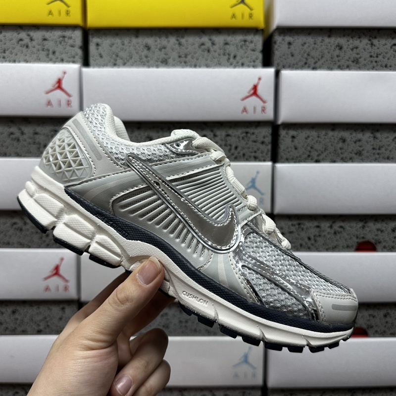 【Z Batch】 NK AirZoomVomero5 白色 FD0884-025