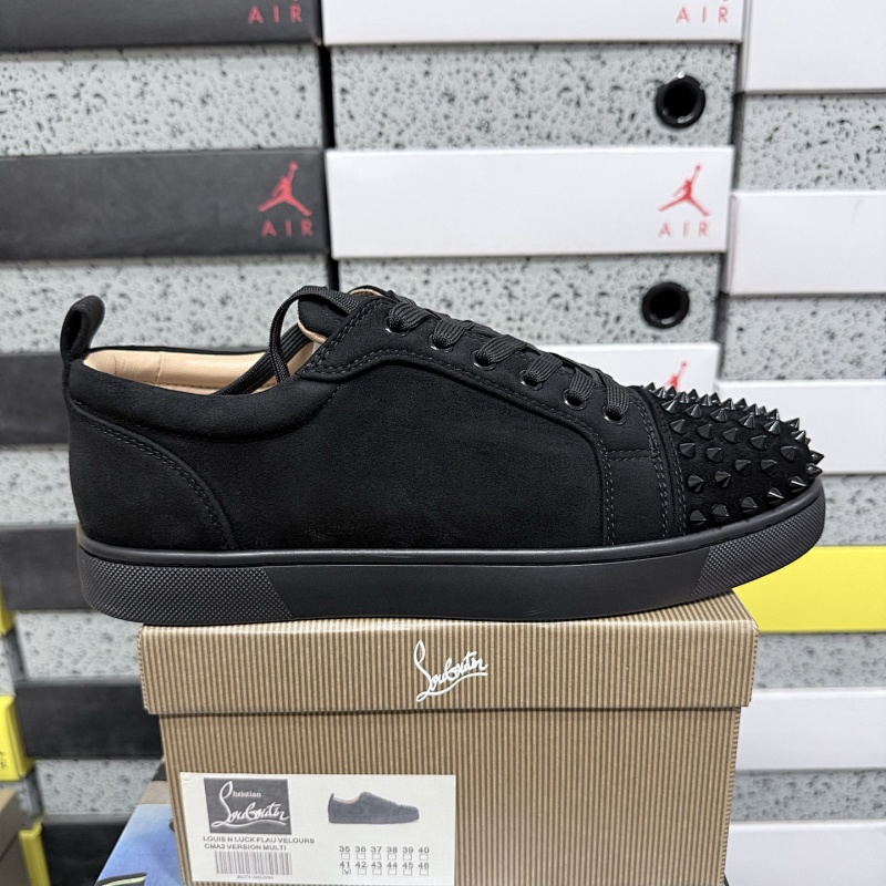 【【WZ版】CL 39-47 1130575CM53黑绒鞋头钉