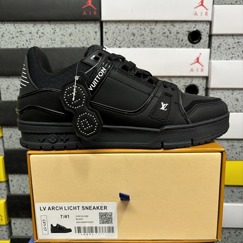 【DI Batch】Trainer(36-46) 51BCOLORE BLACK 黑牛仔（白字母）