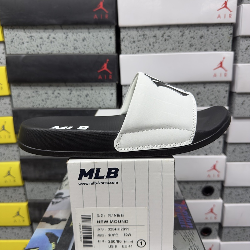 【BD Batch】Slipper 36-45 32SHH2011 黑白
