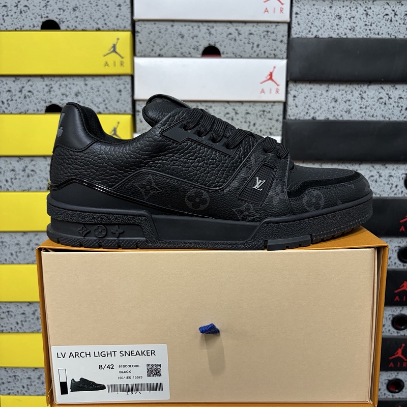 （47-49 500Y）【YO Batch】Trainer 黑色印花 39-49