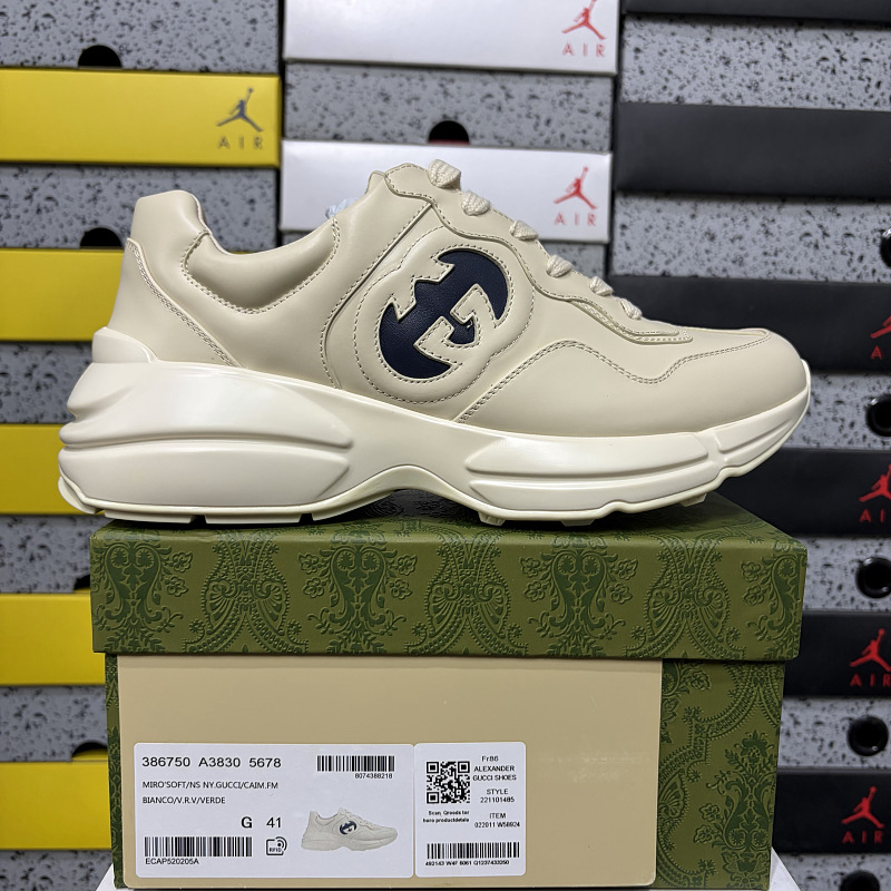 【YO Batch】 Rhyton YO 蝙蝠白色 35-45