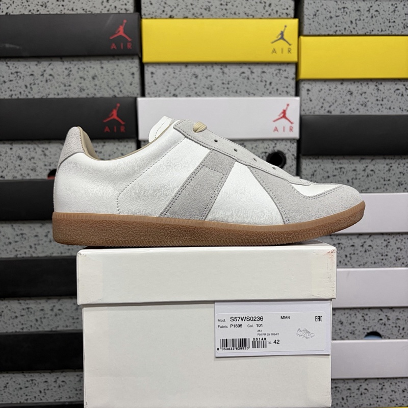 【GOAT Batch】MM6 40-47 101 白灰(黄底)