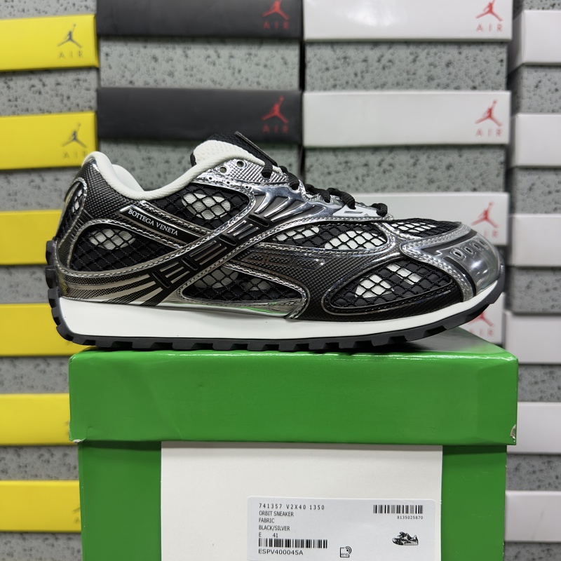 【M batch】BOTTEGA VENETA 葆蝶家 741357 V2X40 1350 黑银白 35-47