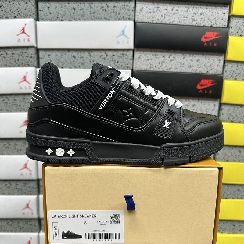 【D1 2.0 Batch】Trainer 36-46 黑色（白字母）头层