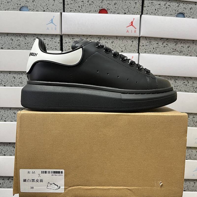 【WX Batch】 Alexander Mcqueen 36-45 滴白黑皮面