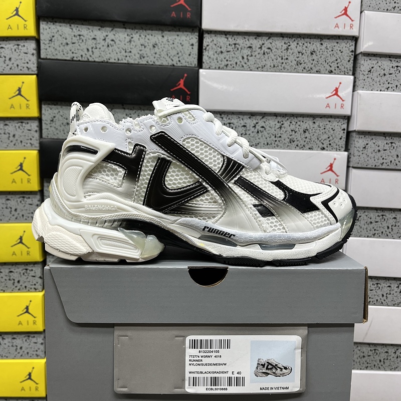 【GO Batch】 Runner7.5 35-46 4018 白黑
