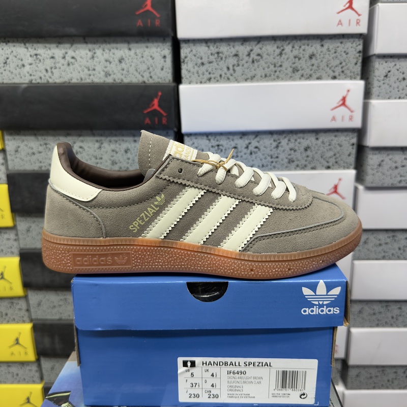 【BD Batch】HANDBALL SPEZIAL 36-45 IF6490
