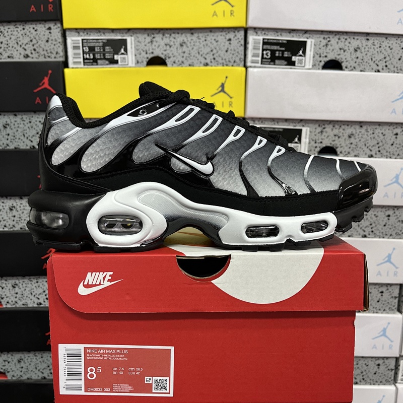【MAX Batch】Air Max PLUS TN 黑灰 DM0032-003 39-47.5