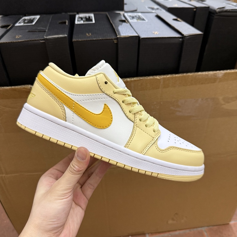 【XP2.0 Batch 】AJ1 low (36-47.5)米黄白DC0774-170白