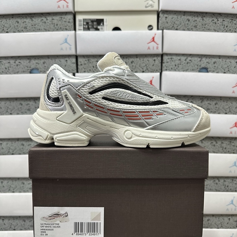 【WM Batch】RAF SIMONS RESPONSE TRAIL 灰黑红 HR830002S 39-45