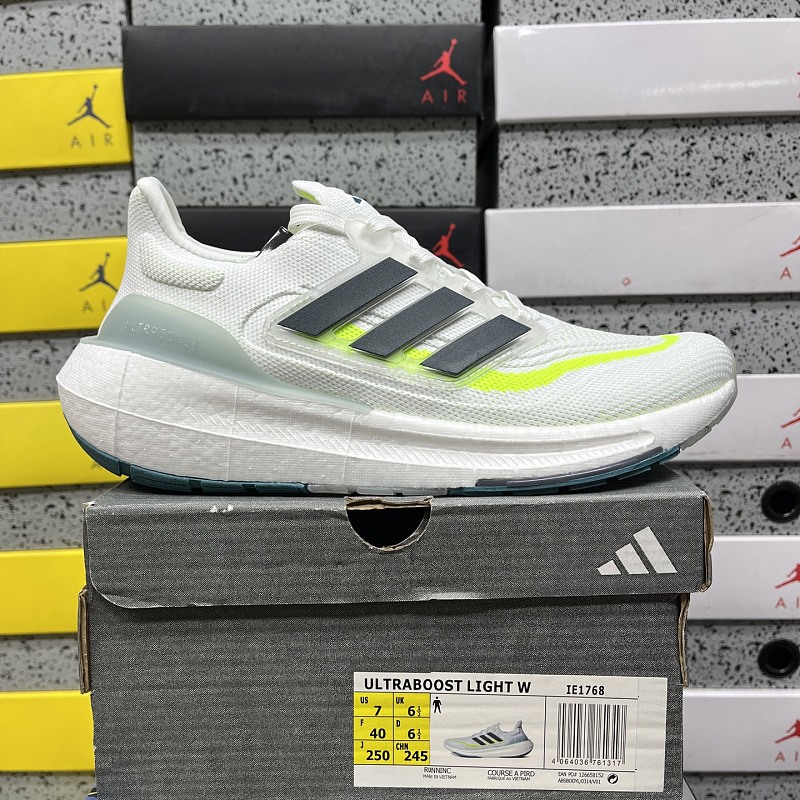【WZ Batch】Ultraboost Light（36-45）IE1768