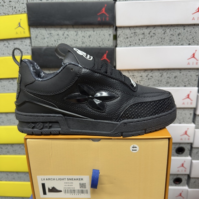 【BD Batch】Trail Sneaker SK8 36-45 ALL BLACK 全黑四叶草