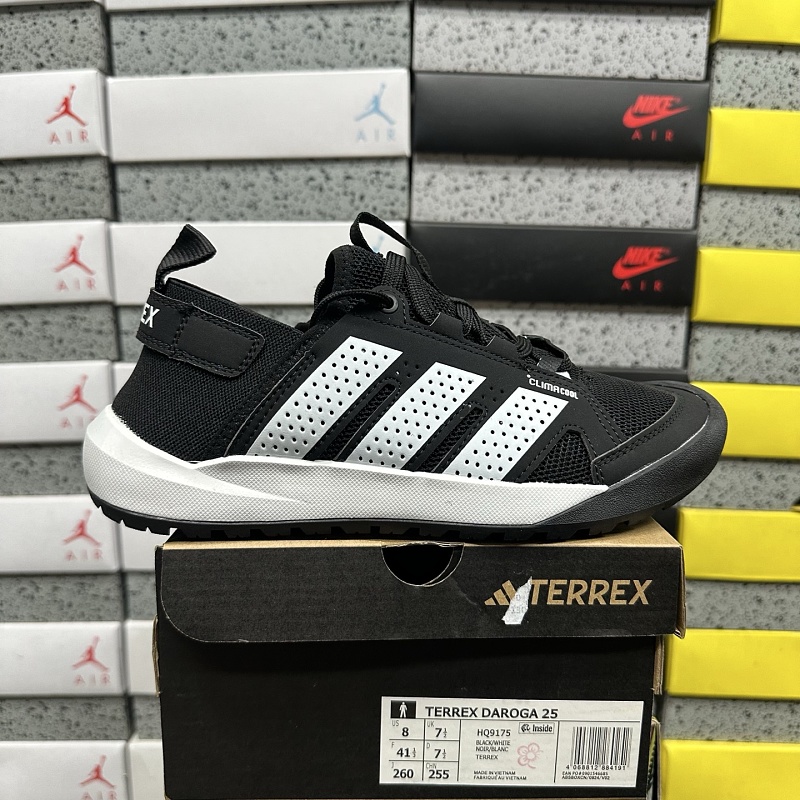 【XY Batch】TERREX DAROGA 25 36-45 HQ9175