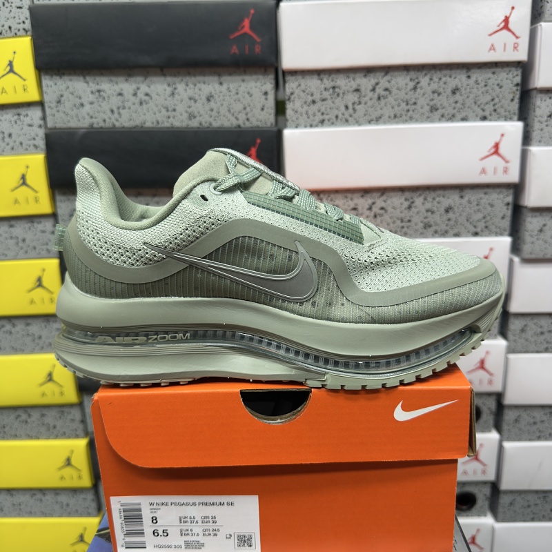 【YH Batch】Pegasus Premium 35.5-46 HQ2592-300